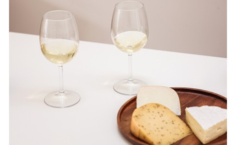 6 MARIDAJES DE VINO Y QUESO QUE TIENES QUE PROBAR