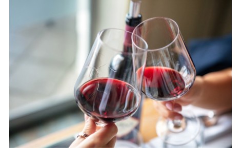 WHAT RED WINE TO CHOOSE IF YOU ARE MORE THAN WHITES?